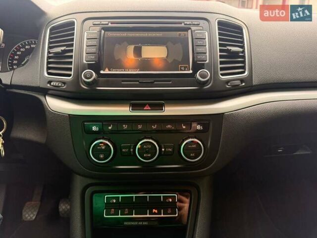 Коричневий Фольксваген Шаран, об'ємом двигуна 2 л та пробігом 199 тис. км за 15300 $, фото 34 на Automoto.ua