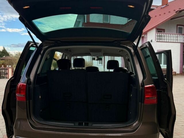 Коричневый Фольксваген Шаран, объемом двигателя 2 л и пробегом 199 тыс. км за 15300 $, фото 16 на Automoto.ua