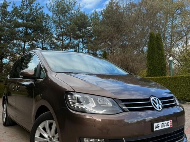 Коричневый Фольксваген Шаран, объемом двигателя 2 л и пробегом 199 тыс. км за 15300 $, фото 1 на Automoto.ua