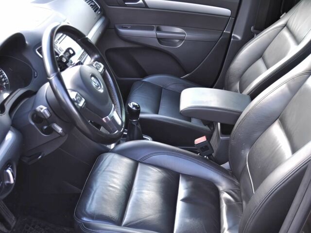 Коричневий Фольксваген Шаран, об'ємом двигуна 2 л та пробігом 90 тис. км за 9000 $, фото 7 на Automoto.ua