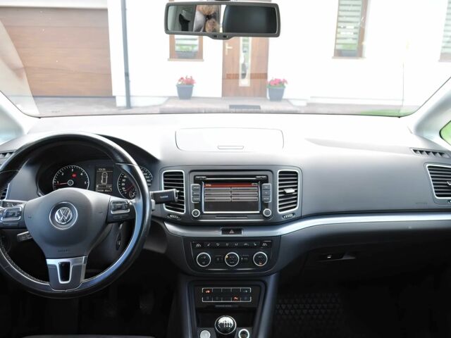 Коричневий Фольксваген Шаран, об'ємом двигуна 2 л та пробігом 90 тис. км за 9000 $, фото 9 на Automoto.ua