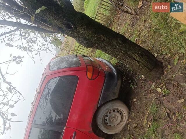 Червоний Фольксваген Шаран, об'ємом двигуна 1.9 л та пробігом 200 тис. км за 1500 $, фото 4 на Automoto.ua