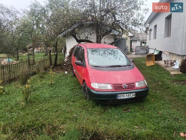 Червоний Фольксваген Шаран, об'ємом двигуна 1.9 л та пробігом 200 тис. км за 1500 $, фото 7 на Automoto.ua