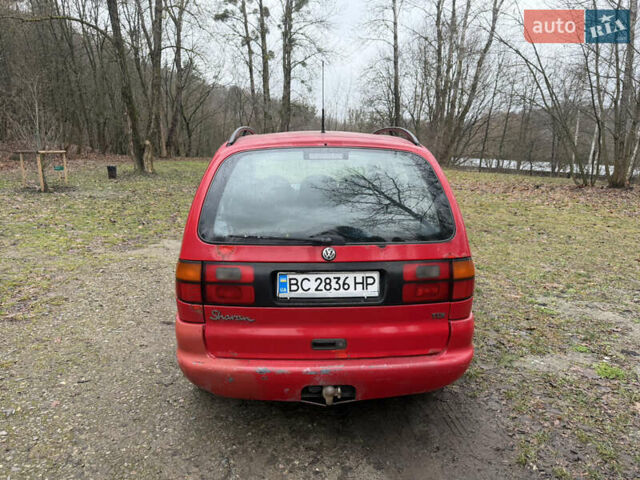 Червоний Фольксваген Шаран, об'ємом двигуна 1.9 л та пробігом 500 тис. км за 2250 $, фото 4 на Automoto.ua