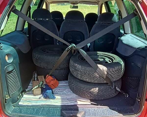 Красный Фольксваген Шаран, объемом двигателя 1.78 л и пробегом 316 тыс. км за 2450 $, фото 5 на Automoto.ua