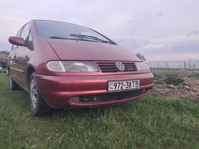 Червоний Фольксваген Шаран, об'ємом двигуна 0 л та пробігом 367 тис. км за 2000 $, фото 4 на Automoto.ua