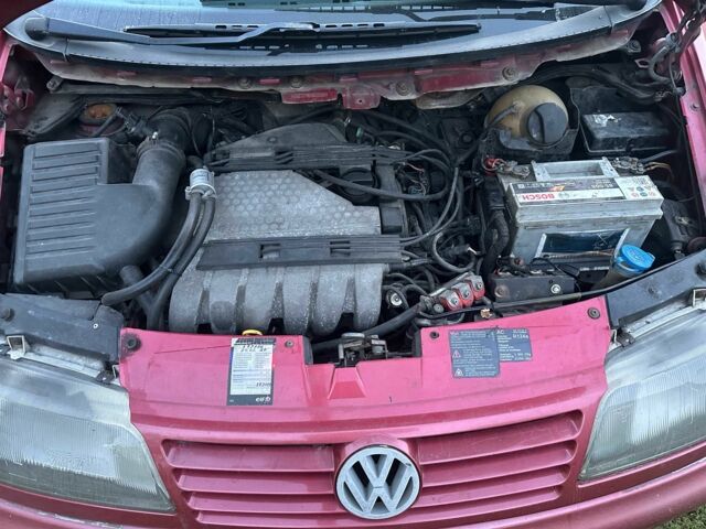 Червоний Фольксваген Шаран, об'ємом двигуна 0 л та пробігом 340 тис. км за 1900 $, фото 21 на Automoto.ua