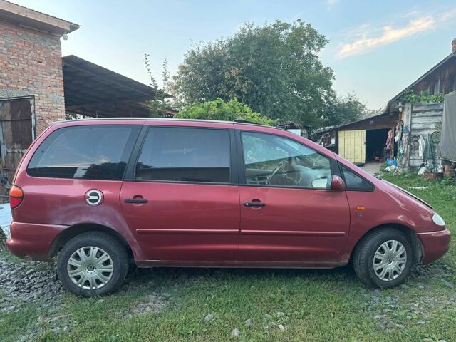 Червоний Фольксваген Шаран, об'ємом двигуна 0 л та пробігом 340 тис. км за 1900 $, фото 7 на Automoto.ua