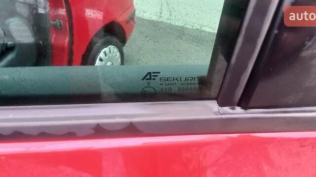 Красный Фольксваген Шаран, объемом двигателя 1.9 л и пробегом 242 тыс. км за 6500 $, фото 20 на Automoto.ua