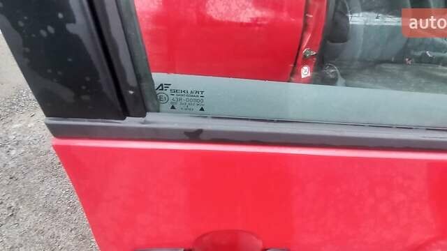 Красный Фольксваген Шаран, объемом двигателя 1.9 л и пробегом 242 тыс. км за 6500 $, фото 24 на Automoto.ua