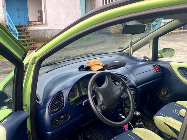 Фольксваген Шаран, объемом двигателя 1.9 л и пробегом 0 тыс. км за 1800 $, фото 4 на Automoto.ua