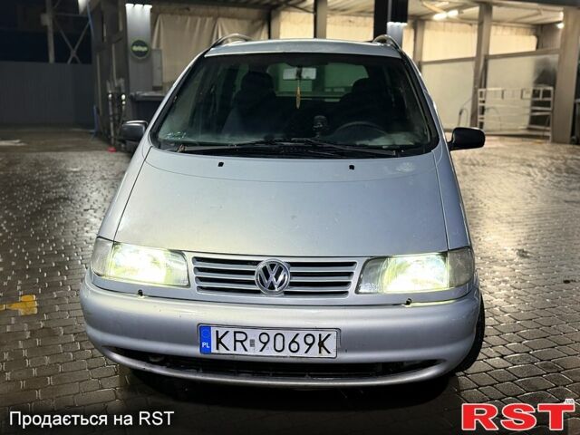 Фольксваген Шаран, об'ємом двигуна 1.9 л та пробігом 343 тис. км за 1400 $, фото 1 на Automoto.ua