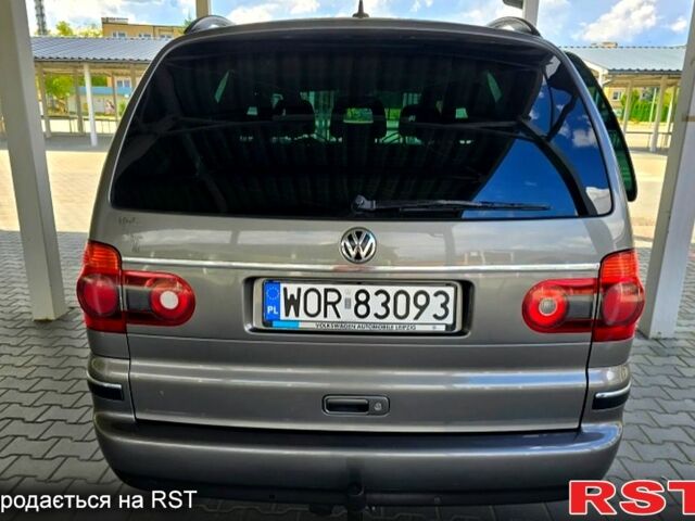 Фольксваген Шаран, объемом двигателя 1.9 л и пробегом 0 тыс. км за 1100 $, фото 1 на Automoto.ua