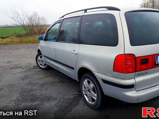 Фольксваген Шаран, объемом двигателя 1.9 л и пробегом 323 тыс. км за 2999 $, фото 4 на Automoto.ua