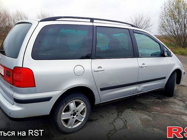 Фольксваген Шаран, объемом двигателя 1.9 л и пробегом 323 тыс. км за 2999 $, фото 2 на Automoto.ua