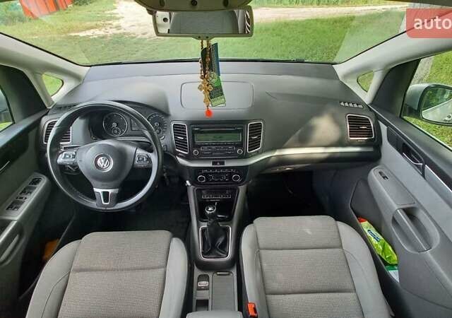 Фольксваген Шаран, объемом двигателя 1.98 л и пробегом 285 тыс. км за 12500 $, фото 7 на Automoto.ua