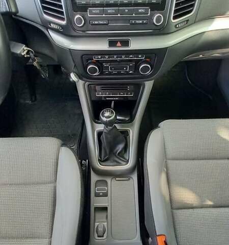 Фольксваген Шаран, объемом двигателя 1.98 л и пробегом 285 тыс. км за 12500 $, фото 6 на Automoto.ua