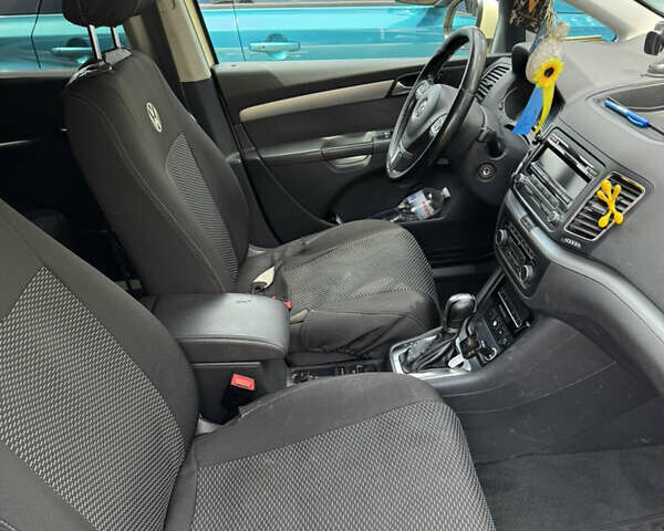 Жовтий Фольксваген Шаран, об'ємом двигуна 1.97 л та пробігом 205 тис. км за 10500 $, фото 5 на Automoto.ua