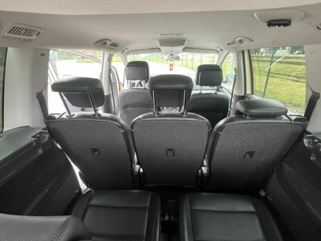 Желтый Фольксваген Шаран, объемом двигателя 2 л и пробегом 327 тыс. км за 10000 $, фото 2 на Automoto.ua