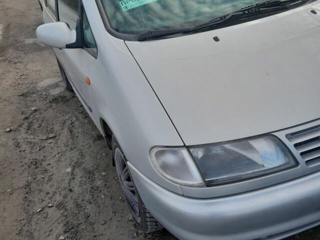 Серый Фольксваген Шаран, объемом двигателя 1.9 л и пробегом 400 тыс. км за 3139 $, фото 11 на Automoto.ua