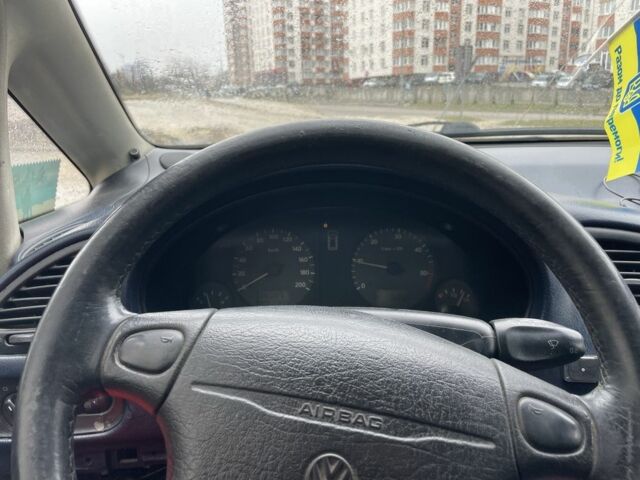 Серый Фольксваген Шаран, объемом двигателя 1.9 л и пробегом 350 тыс. км за 2200 $, фото 8 на Automoto.ua