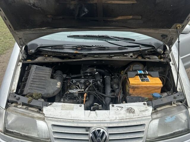 Сірий Фольксваген Шаран, об'ємом двигуна 1.9 л та пробігом 321 тис. км за 1250 $, фото 4 на Automoto.ua