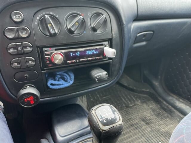 Серый Фольксваген Шаран, объемом двигателя 1.9 л и пробегом 350 тыс. км за 2200 $, фото 10 на Automoto.ua