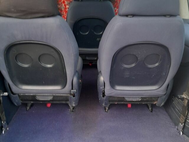 Серый Фольксваген Шаран, объемом двигателя 1.9 л и пробегом 400 тыс. км за 3139 $, фото 10 на Automoto.ua