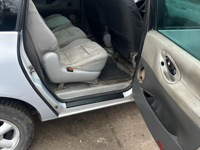 Сірий Фольксваген Шаран, об'ємом двигуна 1.9 л та пробігом 321 тис. км за 1250 $, фото 9 на Automoto.ua