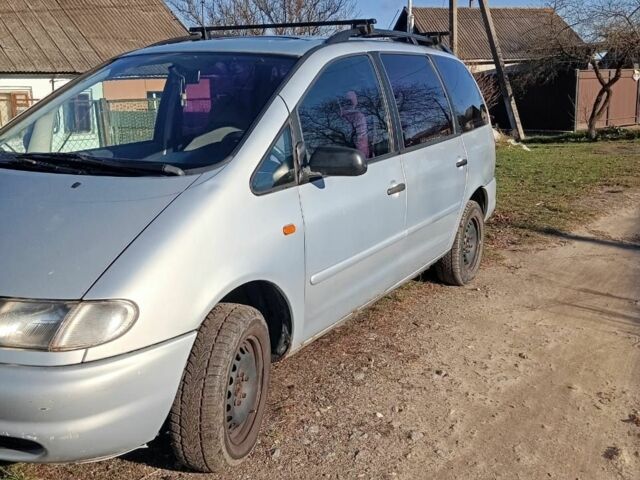 Серый Фольксваген Шаран, объемом двигателя 1.9 л и пробегом 420 тыс. км за 2800 $, фото 8 на Automoto.ua