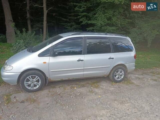 Сірий Фольксваген Шаран, об'ємом двигуна 1.9 л та пробігом 438 тис. км за 2800 $, фото 3 на Automoto.ua