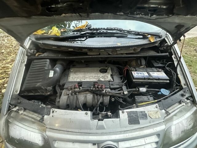 Серый Фольксваген Шаран, объемом двигателя 2.8 л и пробегом 600 тыс. км за 2000 $, фото 6 на Automoto.ua