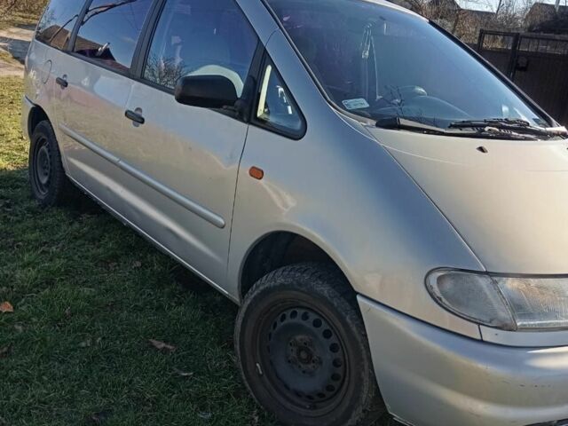 Серый Фольксваген Шаран, объемом двигателя 1.9 л и пробегом 420 тыс. км за 2800 $, фото 20 на Automoto.ua