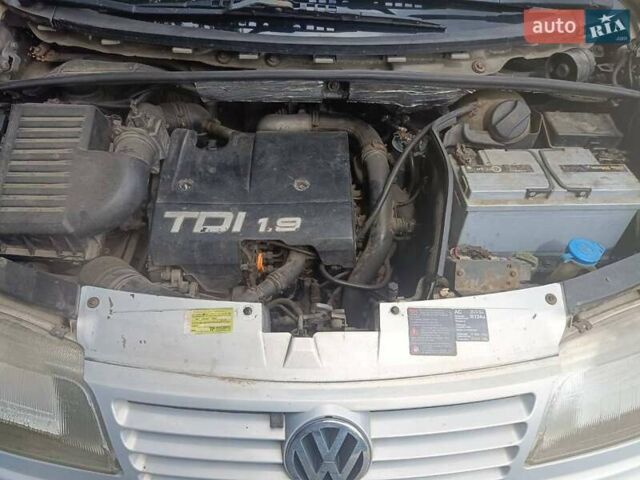 Сірий Фольксваген Шаран, об'ємом двигуна 1.9 л та пробігом 438 тис. км за 2800 $, фото 7 на Automoto.ua