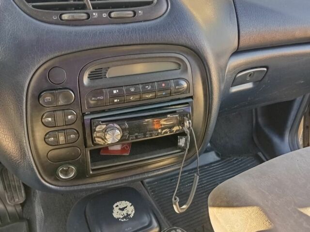 Серый Фольксваген Шаран, объемом двигателя 1.9 л и пробегом 420 тыс. км за 2800 $, фото 9 на Automoto.ua