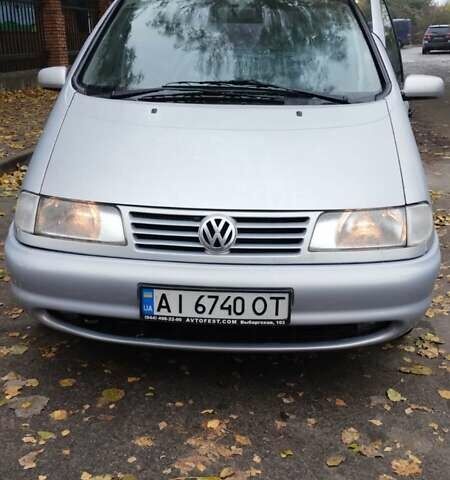 Серый Фольксваген Шаран, объемом двигателя 2.8 л и пробегом 403 тыс. км за 3499 $, фото 3 на Automoto.ua