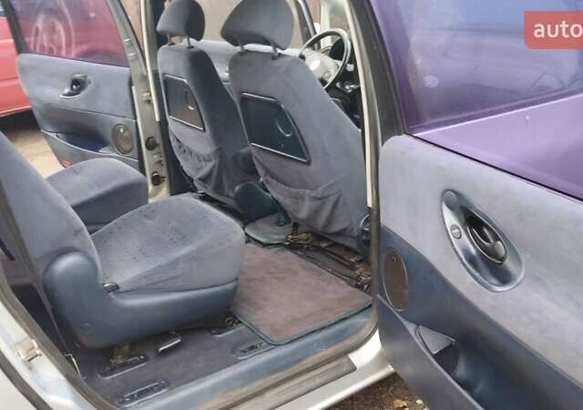 Серый Фольксваген Шаран, объемом двигателя 2.8 л и пробегом 403 тыс. км за 3499 $, фото 12 на Automoto.ua