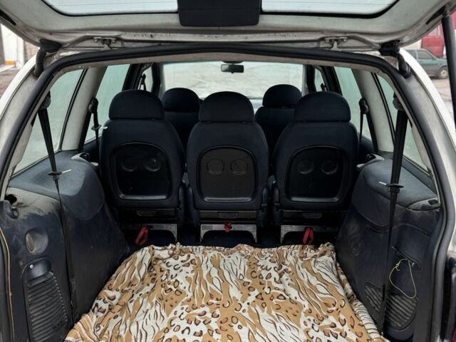 Серый Фольксваген Шаран, объемом двигателя 1.9 л и пробегом 269 тыс. км за 2500 $, фото 5 на Automoto.ua