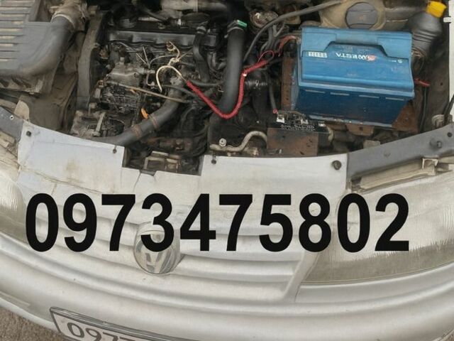 Серый Фольксваген Шаран, объемом двигателя 1.9 л и пробегом 269 тыс. км за 2500 $, фото 6 на Automoto.ua