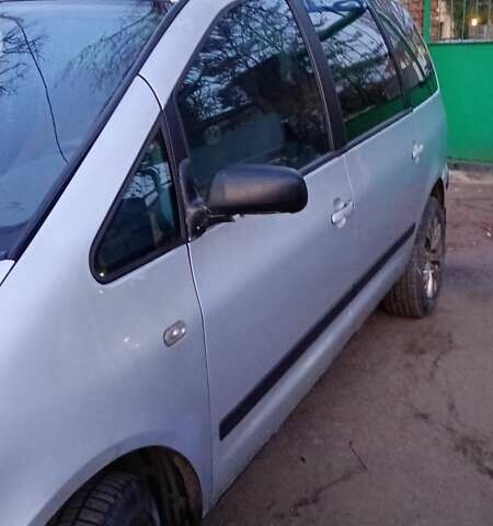 Серый Фольксваген Шаран, объемом двигателя 1.9 л и пробегом 300 тыс. км за 4000 $, фото 6 на Automoto.ua