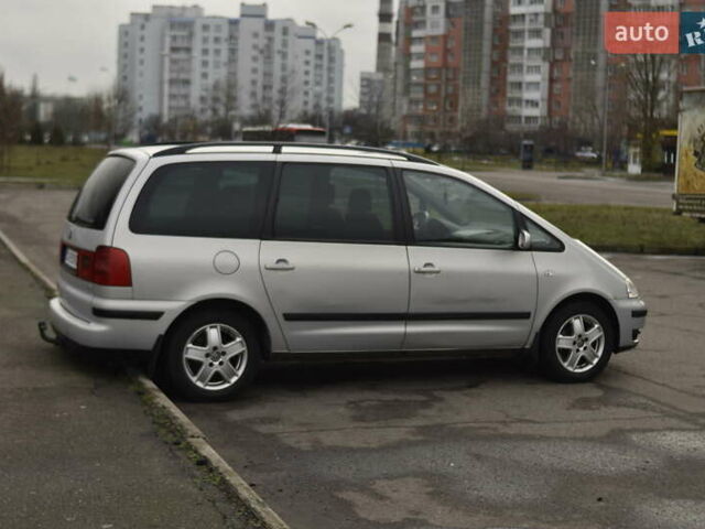 Серый Фольксваген Шаран, объемом двигателя 1.9 л и пробегом 314 тыс. км за 4300 $, фото 10 на Automoto.ua