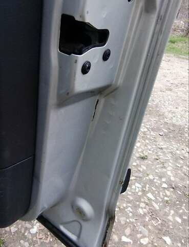 Сірий Фольксваген Шаран, об'ємом двигуна 1.9 л та пробігом 380 тис. км за 4000 $, фото 15 на Automoto.ua