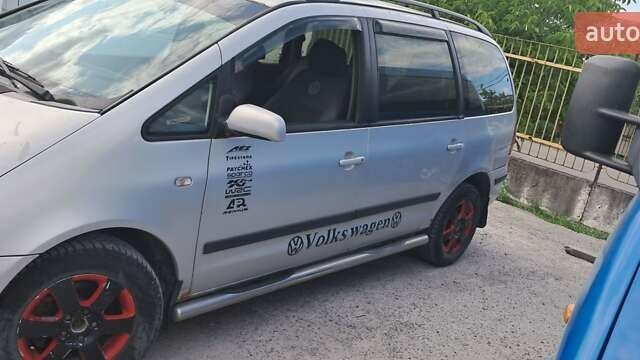 Серый Фольксваген Шаран, объемом двигателя 1.9 л и пробегом 368 тыс. км за 2000 $, фото 7 на Automoto.ua