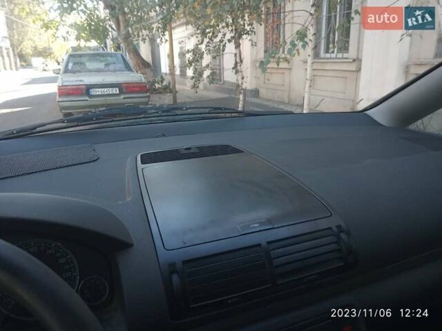 Серый Фольксваген Шаран, объемом двигателя 1.9 л и пробегом 300 тыс. км за 4000 $, фото 11 на Automoto.ua