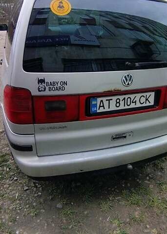 Сірий Фольксваген Шаран, об'ємом двигуна 1.9 л та пробігом 380 тис. км за 4000 $, фото 1 на Automoto.ua