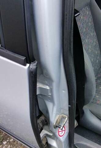 Сірий Фольксваген Шаран, об'ємом двигуна 1.9 л та пробігом 380 тис. км за 4000 $, фото 13 на Automoto.ua