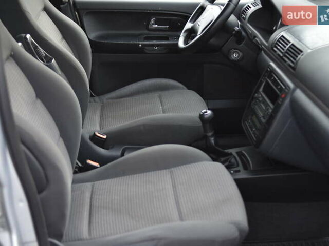 Серый Фольксваген Шаран, объемом двигателя 1.9 л и пробегом 314 тыс. км за 4300 $, фото 35 на Automoto.ua