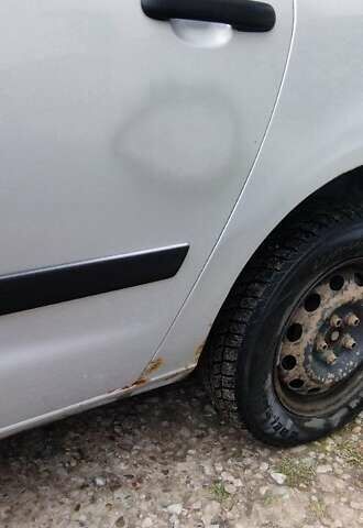 Сірий Фольксваген Шаран, об'ємом двигуна 1.9 л та пробігом 380 тис. км за 4000 $, фото 6 на Automoto.ua