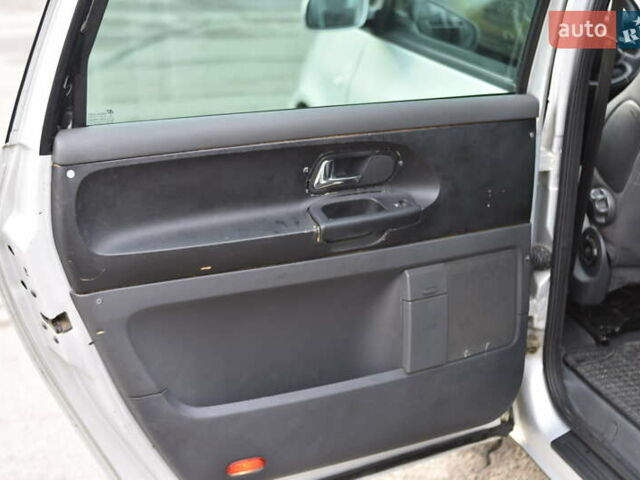 Серый Фольксваген Шаран, объемом двигателя 1.9 л и пробегом 314 тыс. км за 4300 $, фото 23 на Automoto.ua