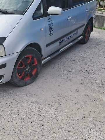 Серый Фольксваген Шаран, объемом двигателя 1.9 л и пробегом 368 тыс. км за 2000 $, фото 8 на Automoto.ua